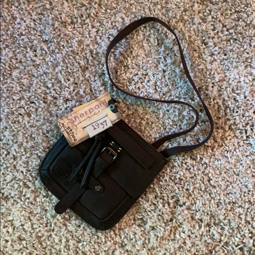Sherpani Piper mini crossbody bag